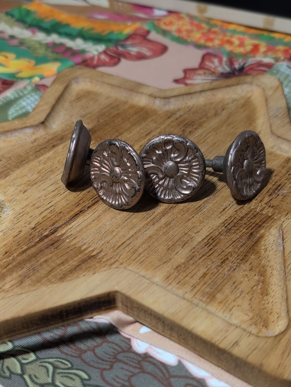 Cottagecore 1960s Rosette French Province dresser knobs - Picture 1 of 4